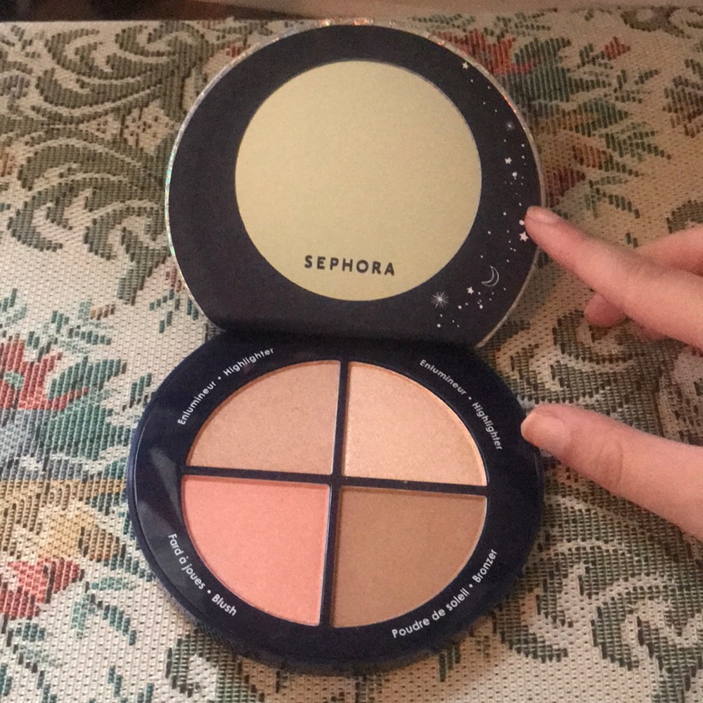 Makeup - Picture 2 of 3